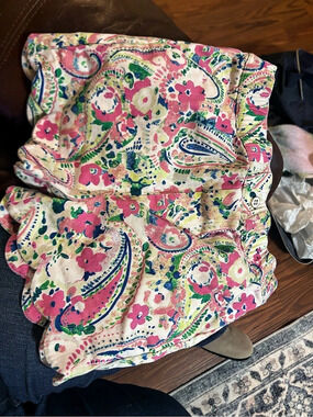 Crown & Ivy Girls Paisley Shorts Size 6X Like New